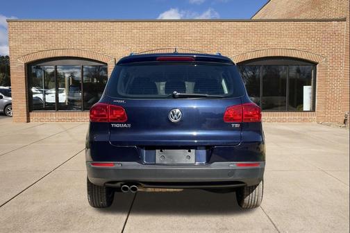 2016 Volkswagen Tiguan S