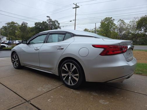 2017 Nissan Maxima BLACK