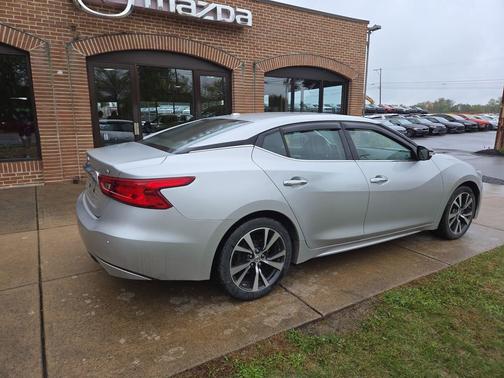 2017 Nissan Maxima BLACK