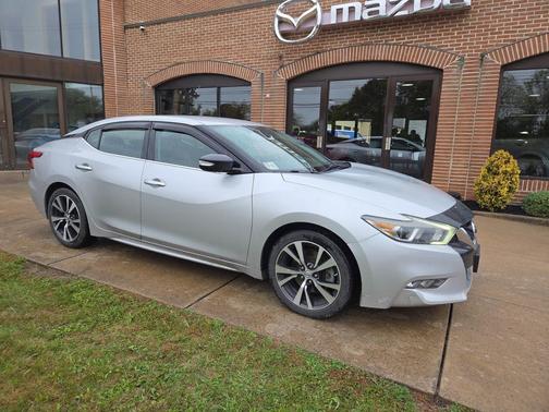 2017 Nissan Maxima BLACK