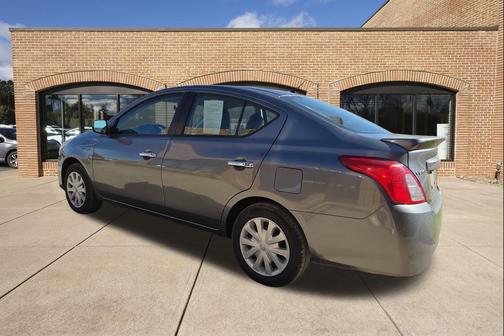 2017 Nissan Versa 1.6 SL