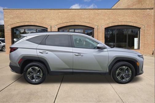 2025 Hyundai TUCSON Hybrid Blue