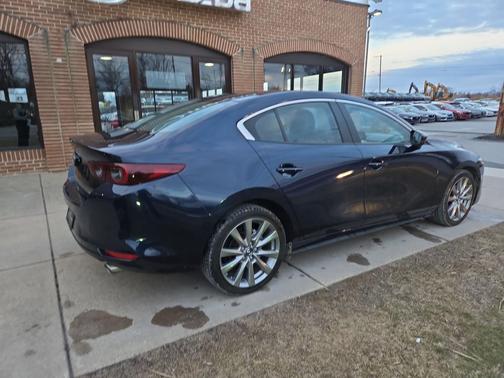 2025 Mazda Mazda3 FWD w/Preferred Package