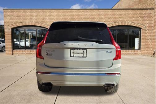 2021 Volvo XC90 T6 Inscription