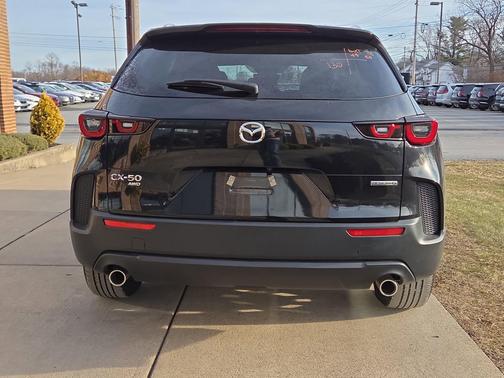 2025 Mazda CX-50 2.5 S Preferred Package