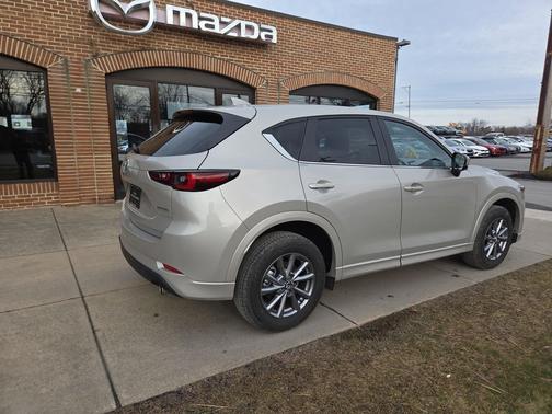 2025 Mazda CX-5 2.5 S Preferred Package