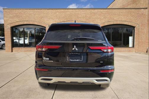 2023 Mitsubishi Outlander SE 2.5 S-AWC