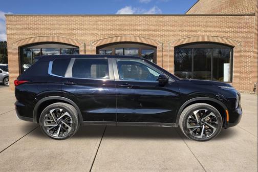 2023 Mitsubishi Outlander SE 2.5 S-AWC