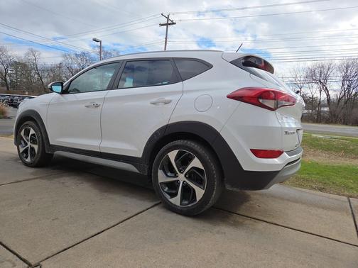 2017 Hyundai TUCSON Sport