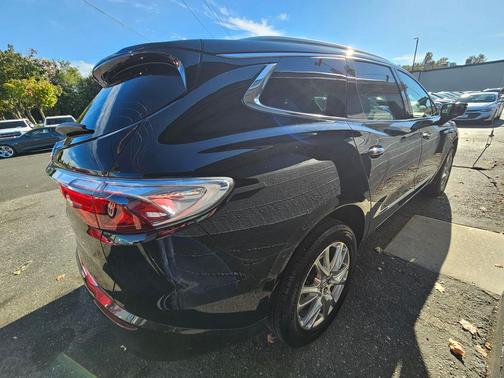 2023 Buick Enclave Essence AWD