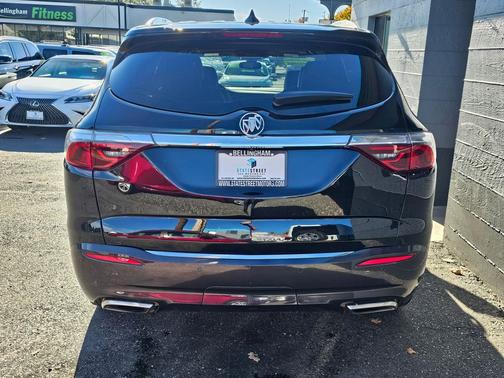 2023 Buick Enclave Essence AWD