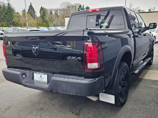2019 RAM 1500 SLT