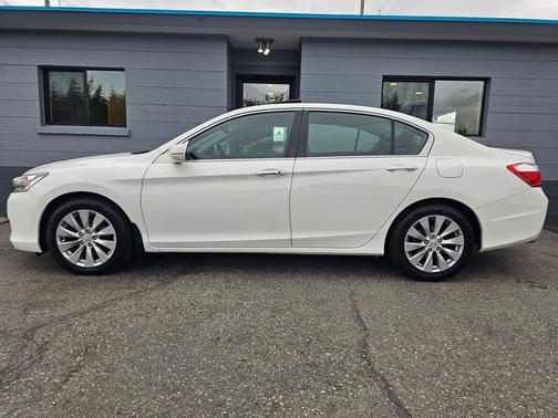 White Orchid Pearl 2013 Honda Accord EX-L