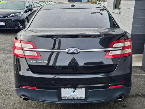 2015 Ford Taurus SEL
