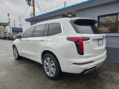 2023 Cadillac XT6 Premium Luxury AWD