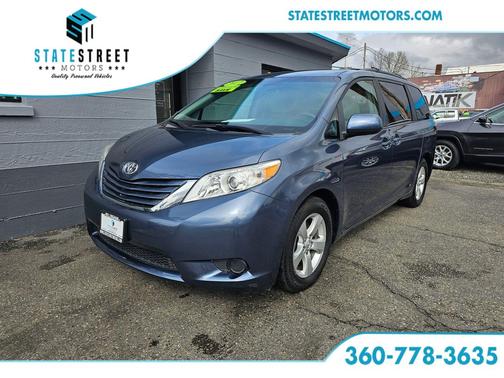 2017 Toyota Sienna LE