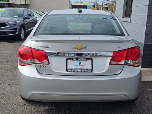 Silver Ice Metallic 2016 Chevrolet Cruze Limited 1LT