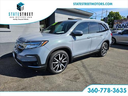 2022 Honda Pilot Touring 8-Passenger