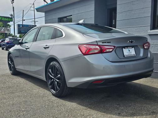 Mineral Grey Metallic 2024 Chevrolet Malibu 1LT