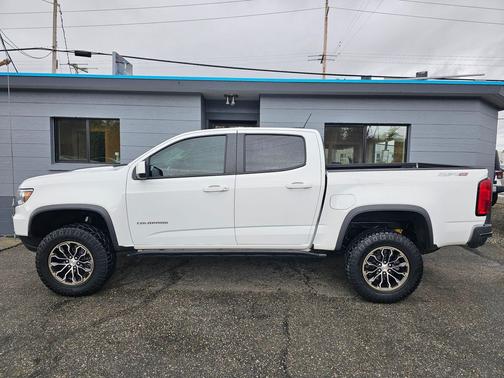 Summit White 2022 Chevrolet Colorado ZR2