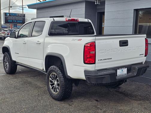 Summit White 2022 Chevrolet Colorado ZR2