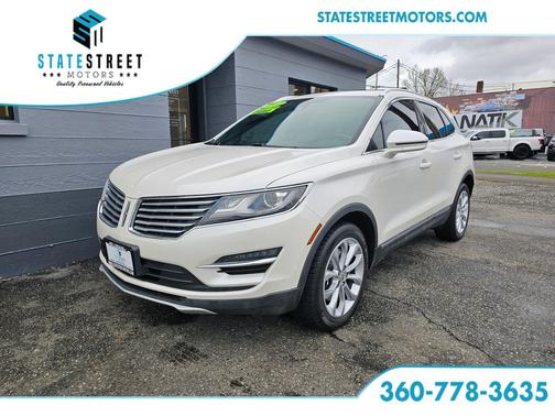 White Platinum Metallic Tri-Coat 2017 Lincoln MKC Select