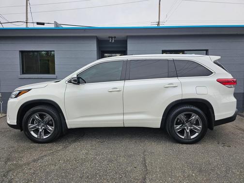 Blizzard Pearl 2019 Toyota Highlander Limited