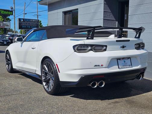 Summit White 2022 Chevrolet Camaro ZL1