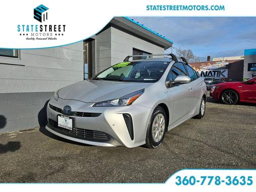 2021 Toyota Prius LE