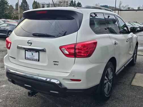 2018 Nissan Pathfinder SV