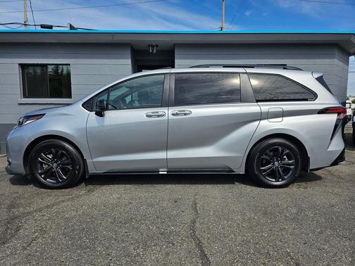 Celestial Silver Metallic 2025 Toyota Sienna XSE 7 Passenger