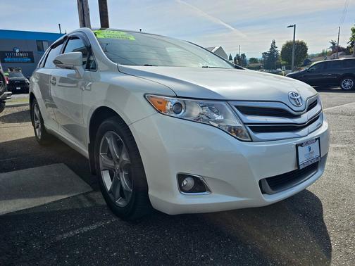 Blizzard Pearl 2015 Toyota Venza XLE