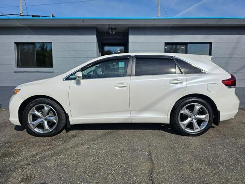 Blizzard Pearl 2015 Toyota Venza XLE
