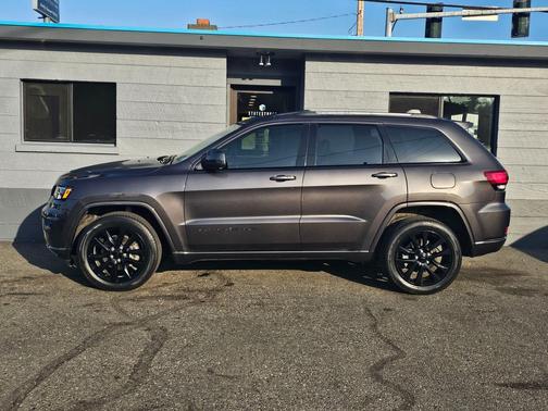 2020 Jeep Grand Cherokee Altitude