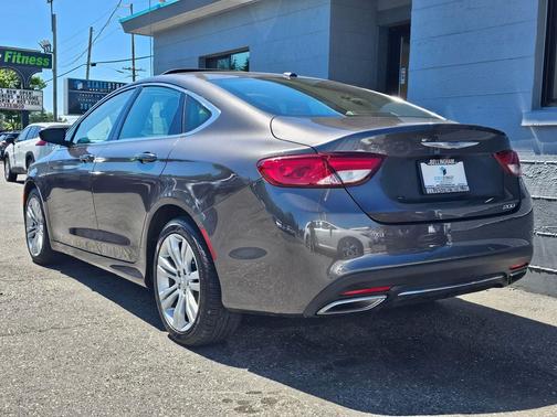 Granite Crystal Metallic Clear Coat 2015 Chrysler 200 Limited