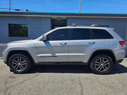 Billet Silver Metallic Clear Coat 2017 Jeep Grand Cherokee Trailhawk