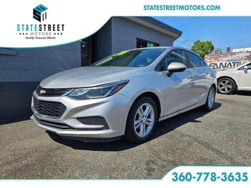 Silver Ice Metallic 2017 Chevrolet Cruze LT