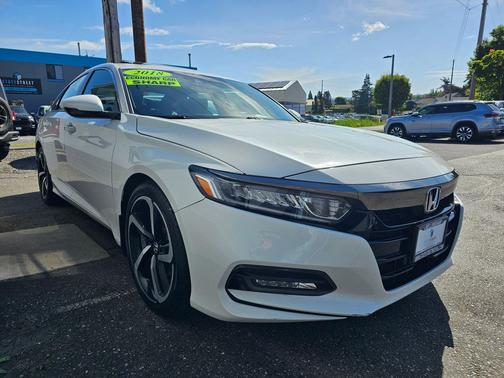 Platinum White Pearl 2018 Honda Accord Sport 2.0T