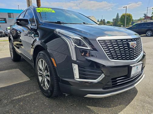 Stellar Black Metallic 2021 Cadillac XT5 Premium Luxury