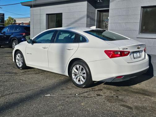 2023 Chevrolet Malibu FWD 1LT