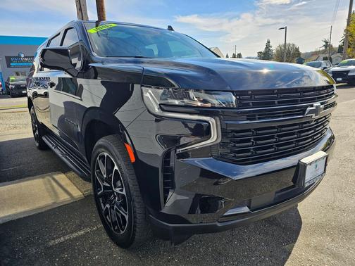 Black 2024 Chevrolet Suburban RST