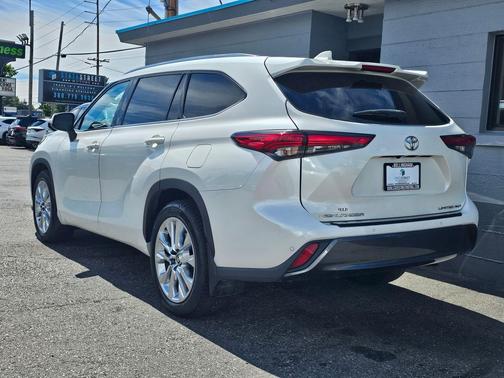 Blizzard Pearl 2020 Toyota Highlander Limited