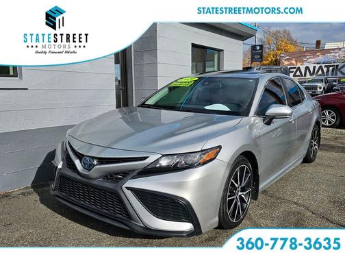 2021 Toyota Camry Hybrid SE