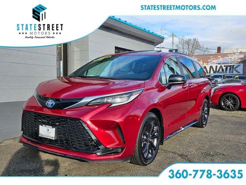 2024 Toyota Sienna XSE 7 Passenger