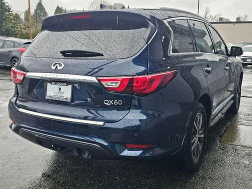 2017 INFINITI QX60 Base