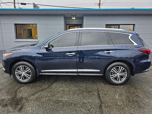 2017 INFINITI QX60 Base
