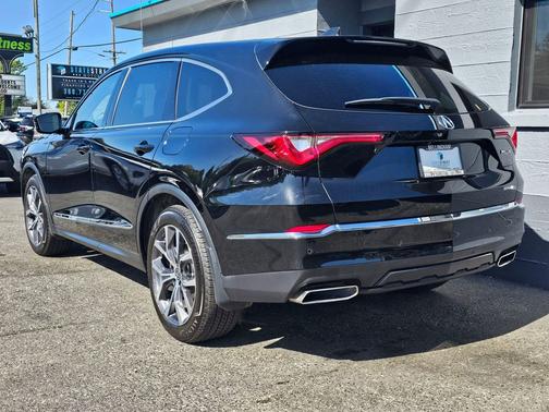 Majestic Black Pearl 2024 Acura MDX Technology Package