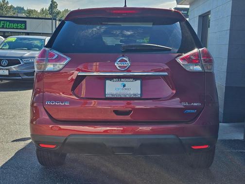 Cayenne Red 2014 Nissan Rogue SL