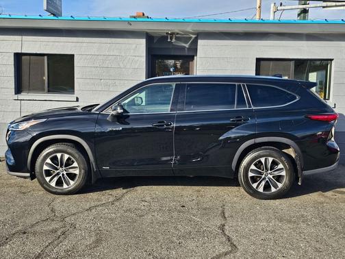 2021 Toyota Highlander Hybrid XLE