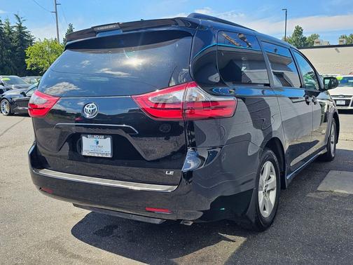 Midnight Black Metallic 2020 Toyota Sienna LE